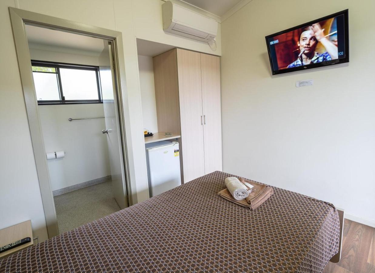 Pritchard Road Country Resort Emerald Ngoại thất bức ảnh
